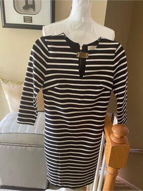 💥MICHAEL Michael Kors Black and White Striped Dress with Gold Accent- EUC